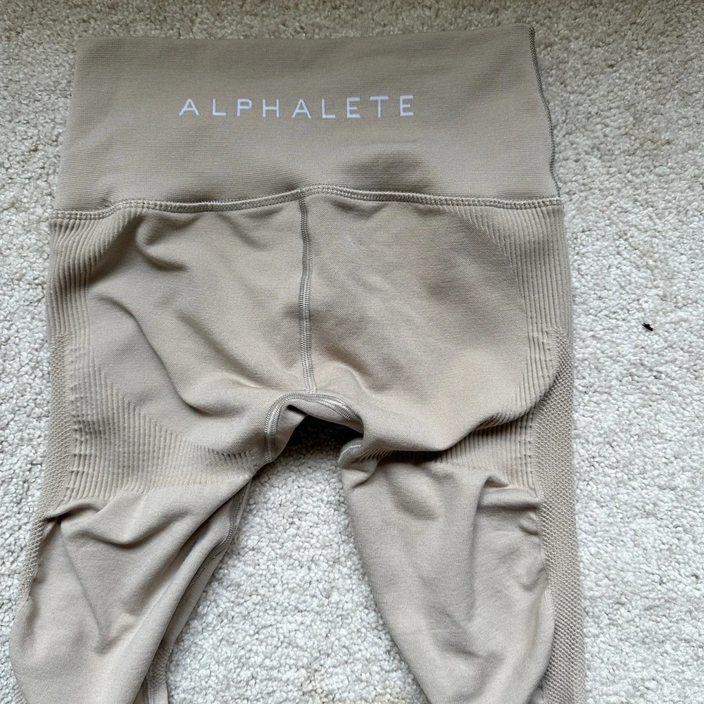 Alphalete legging bundle - Picture 7 of 8